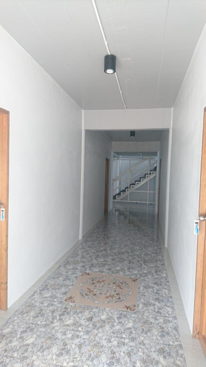 Easy Rooms And Minimart Ко-Ланта Экстерьер фото