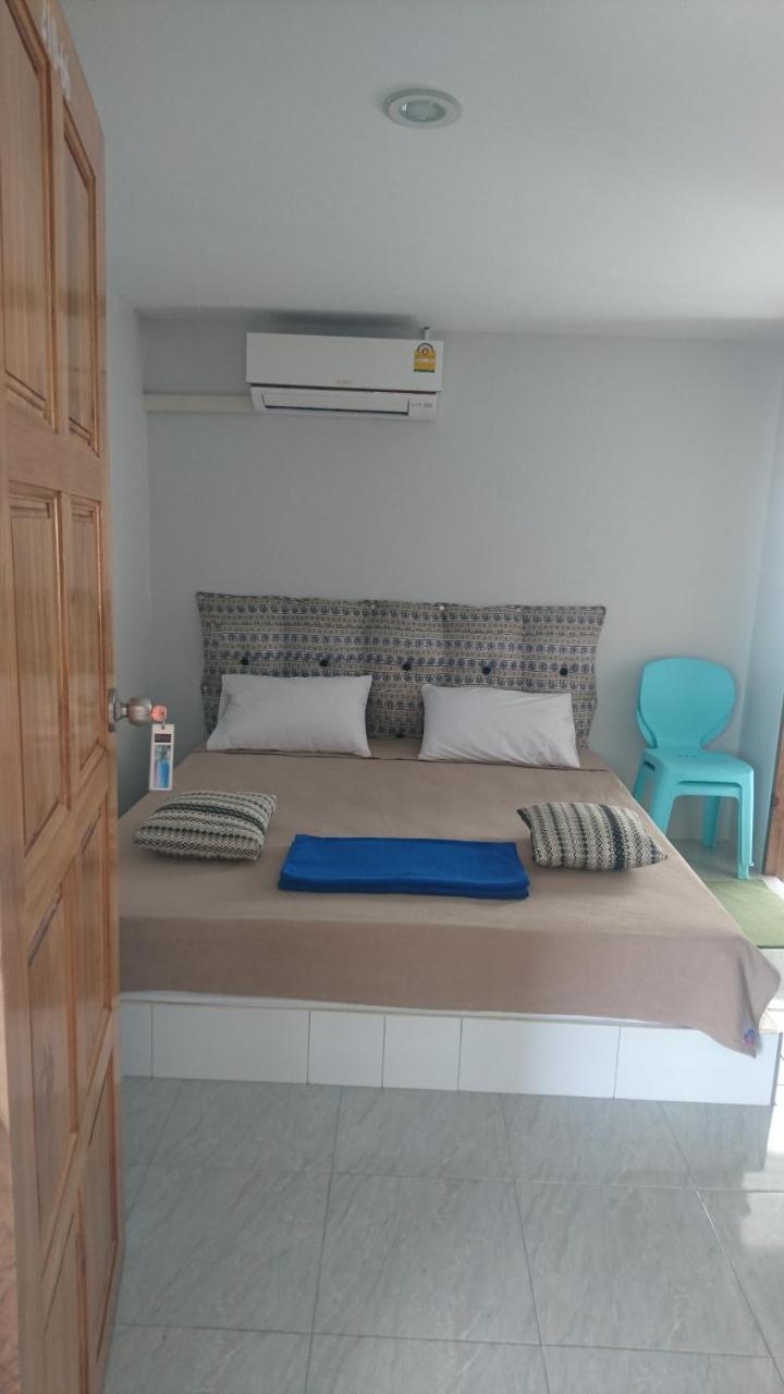 Easy Rooms And Minimart Ко-Ланта Экстерьер фото