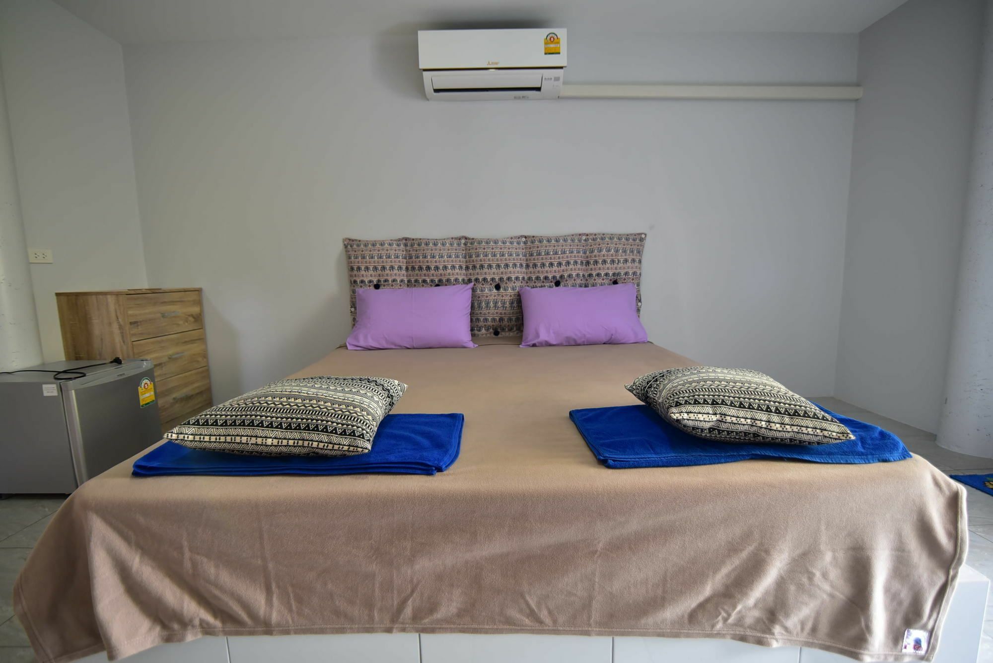 Easy Rooms And Minimart Ко-Ланта Экстерьер фото