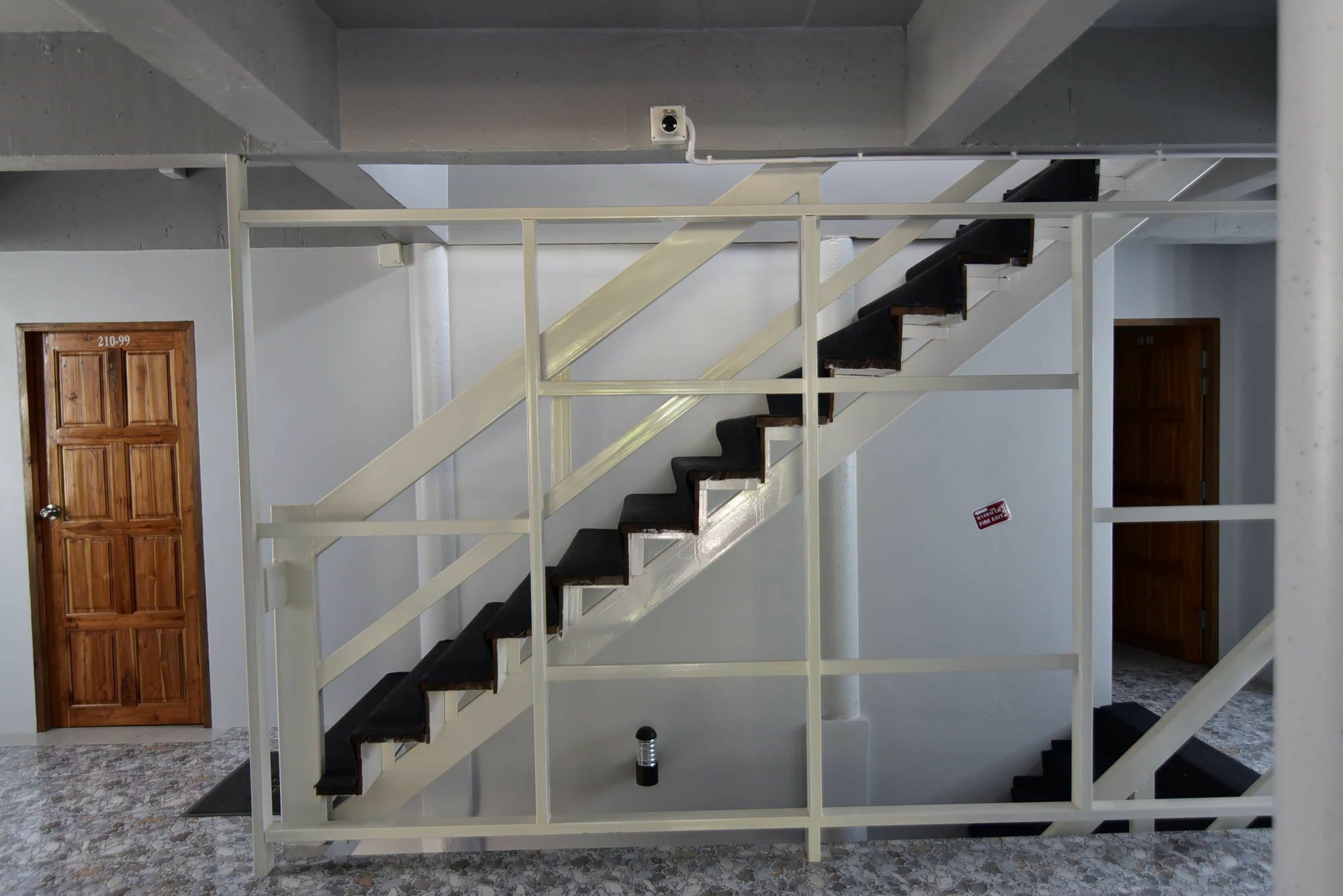 Easy Rooms And Minimart Ко-Ланта Экстерьер фото