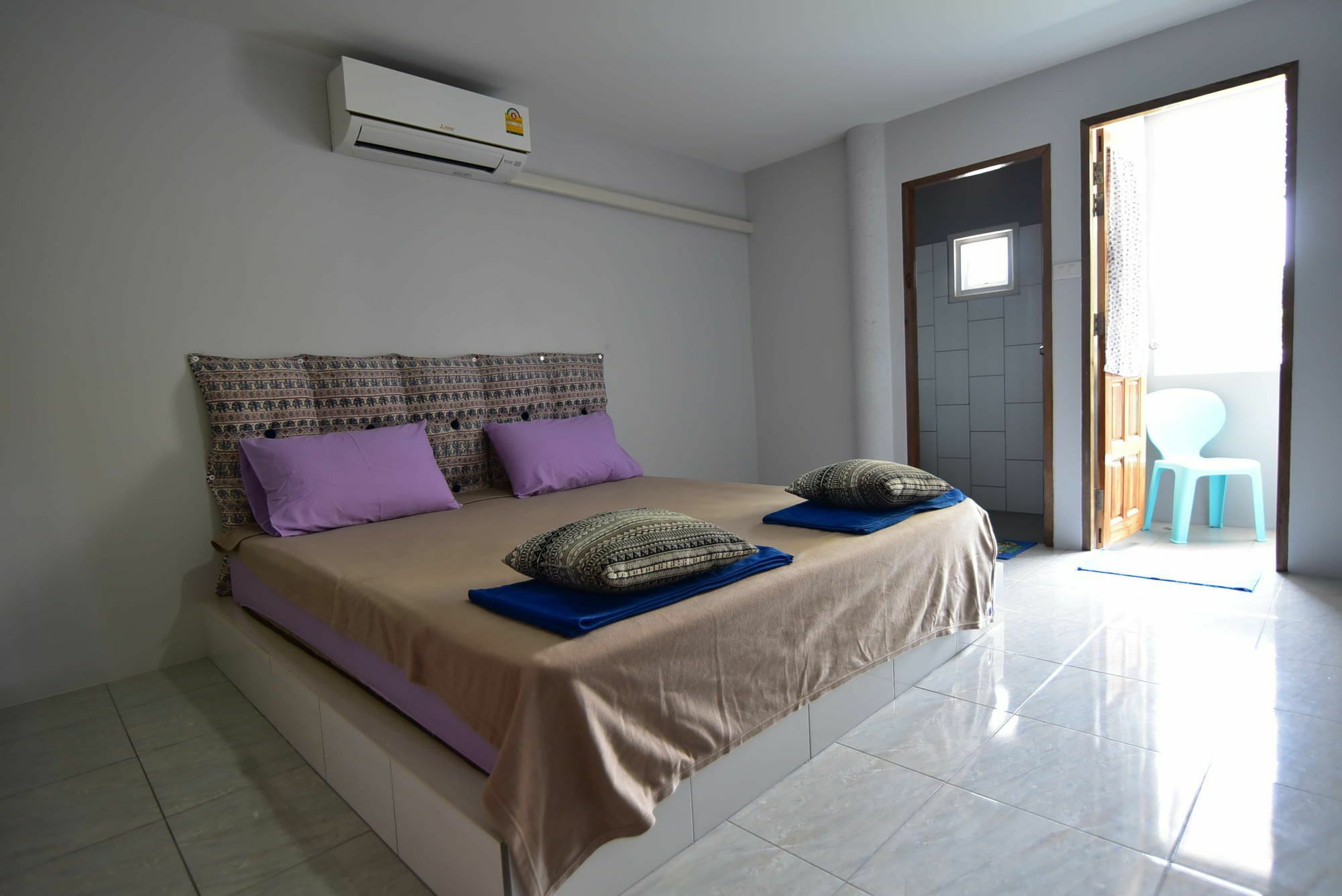 Easy Rooms And Minimart Ко-Ланта Экстерьер фото